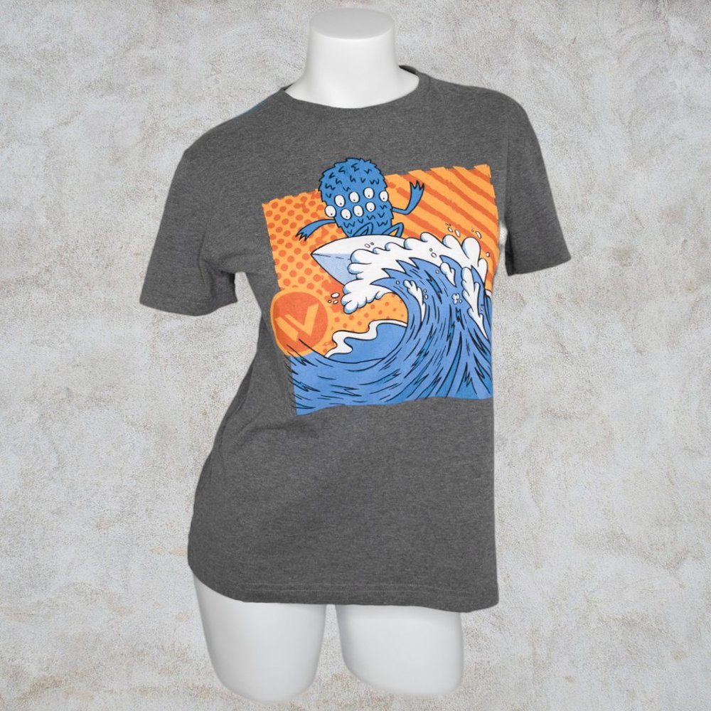 Shaun White Blue Surfing Monster Darker Gray T-Shirt Boys XL
